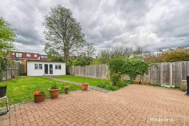 Egerton Gardens, London, NW4