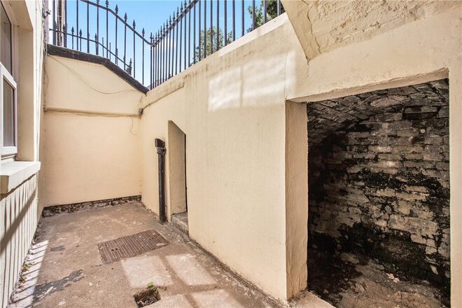 Pakenham Street, London, WC1X