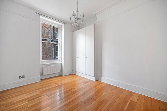Iverna Court, Kensington, W8