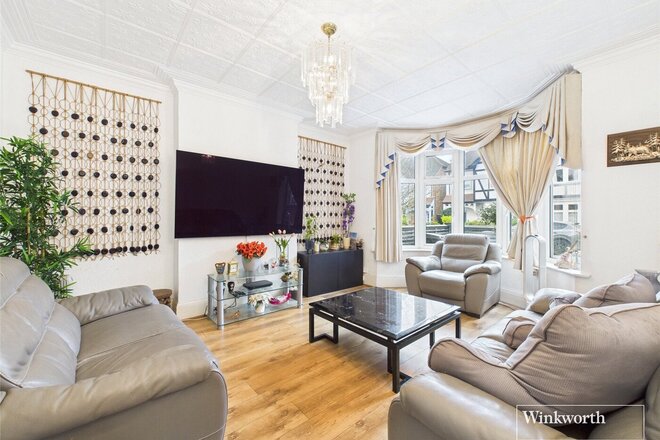 Egerton Gardens, London, NW4