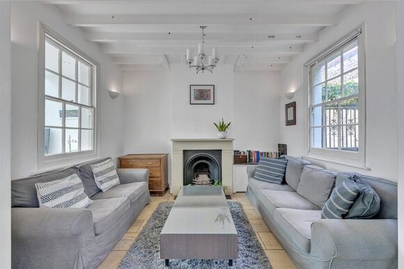 Kiels Cottages, London, NW3