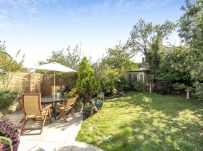 Sundial Avenue, London, SE25