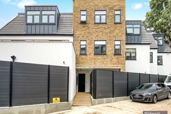 Remias Road, Hendon, NW4