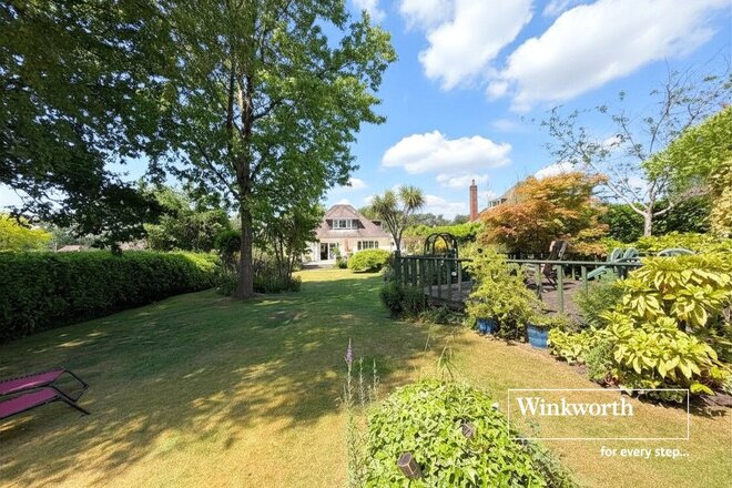 Crescent Walk, Ferndown, BH22