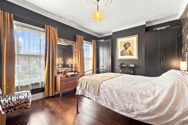 Kersley Road, London, N16
