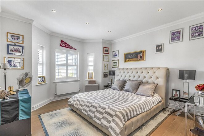 Burges Grove, London, SW13
