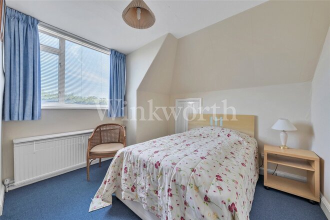 Sanderstead Avenue, London, NW2