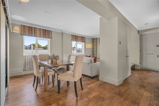 Gloucester Terrace, London, W2