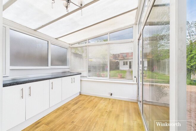 Egerton Gardens, London, NW4