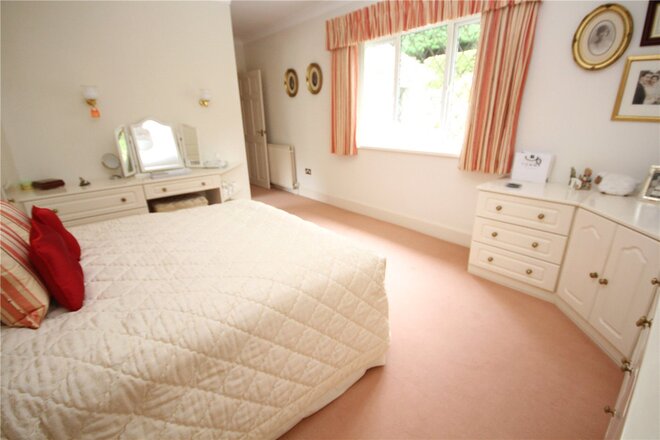 Kings Avenue, Poole, BH14