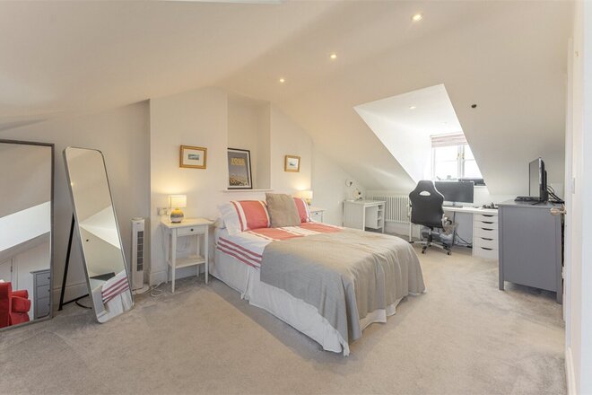 Clarendon Square, Warwickshire, CV32