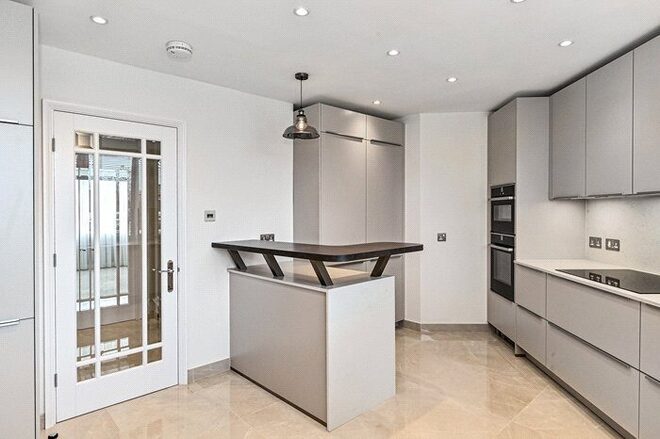 Avenue Road, St John's Wood, NW8