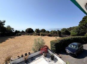 West Overcliff Drive, Dorset, BH4