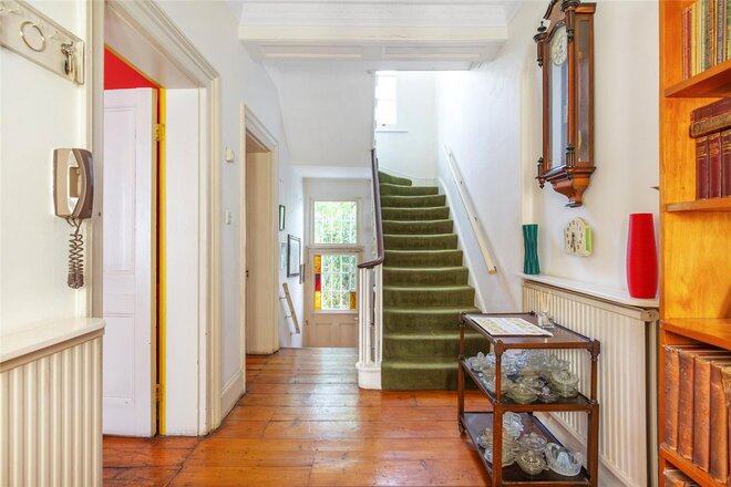 Groveway, London, SW9
