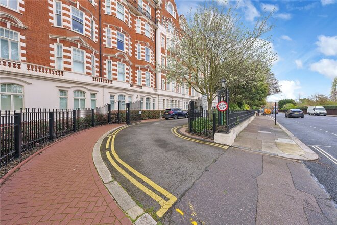 North Gate, St John's Wood, NW8