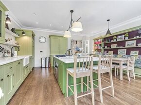Melville Road, London, SW13