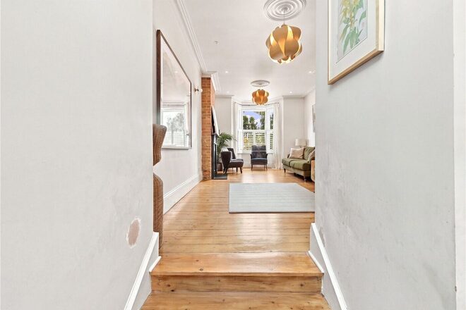 Kynaston Road, London, N16