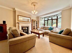 Queens Park West Drive, Dorset, BH8