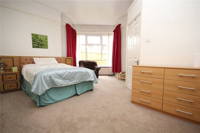 Forest Road, Poole, BH13