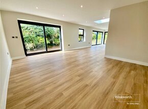 Dunlin Close, Dorset, BH23