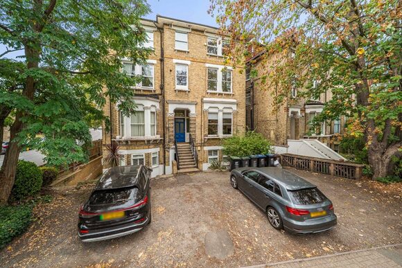 Thicket Road, London, SE20
