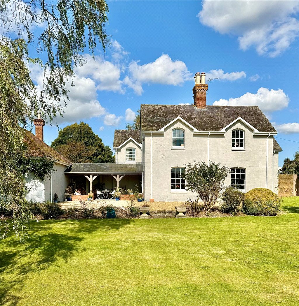 Mockbeggar Lane, Ibsley, Ringwood, Hampshire, BH24