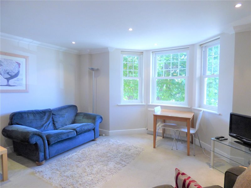 Park Rise, Leatherhead, Surrey, KT22