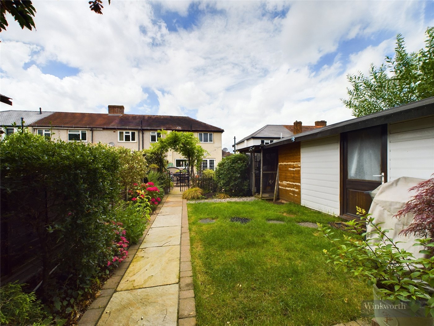 Parbury Rise, Chessington, KT9