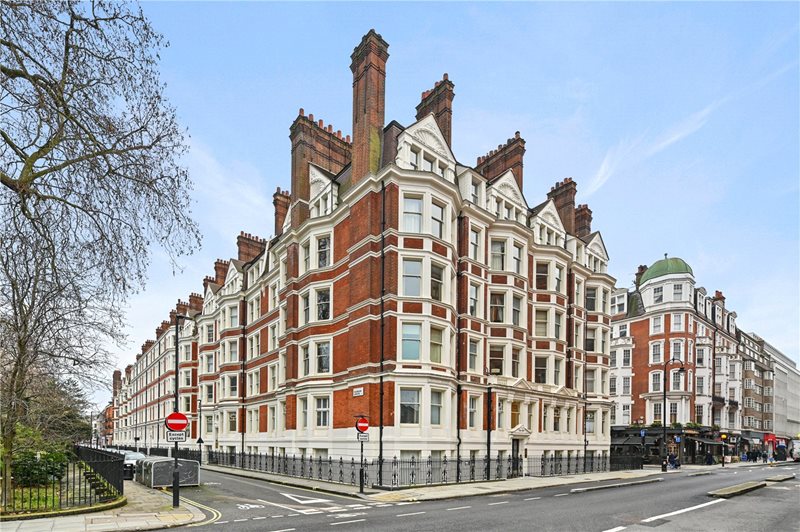 Ridgmount Gardens, London, WC1E