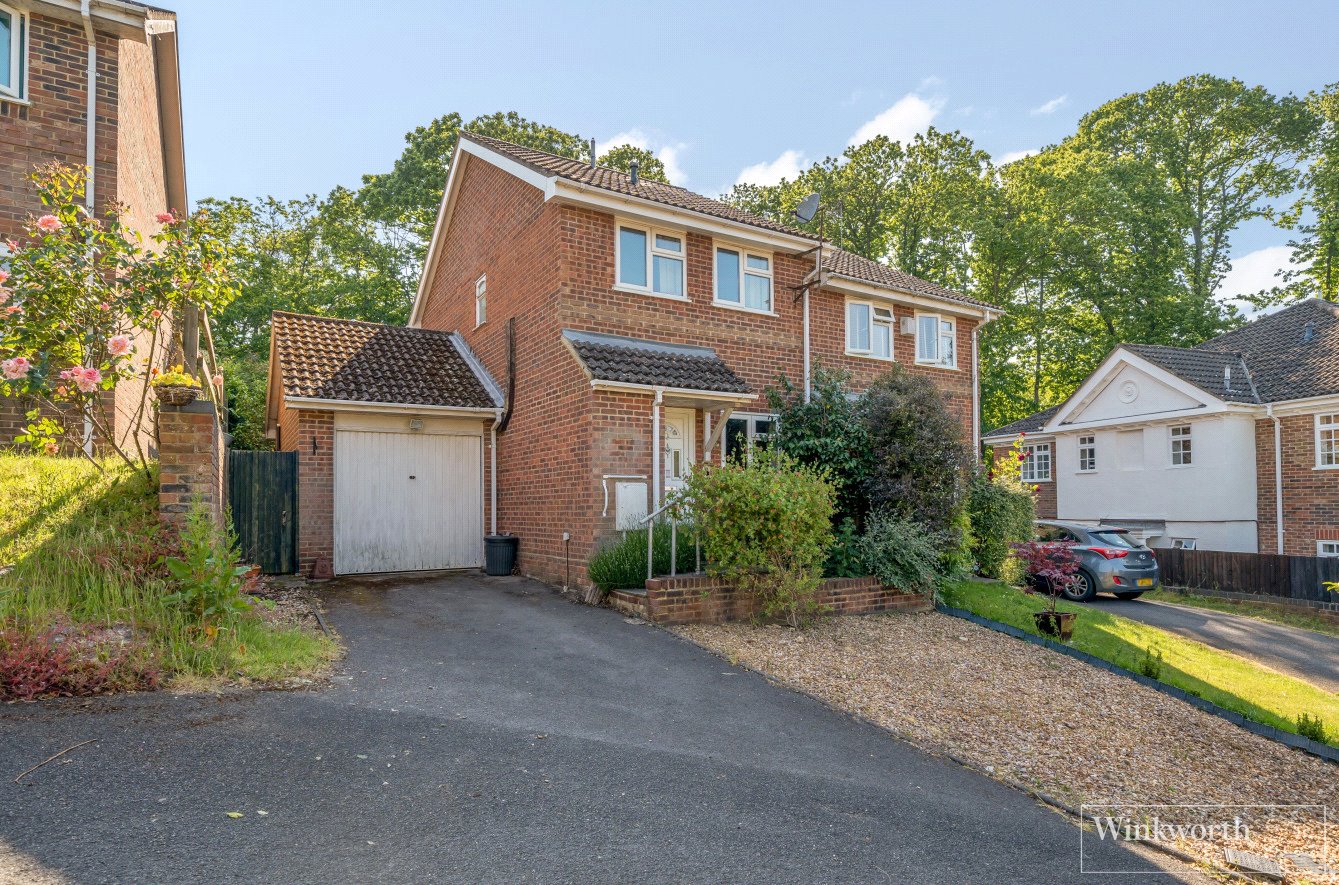 Hawkesworth Drive, Bagshot, Surrey, GU19