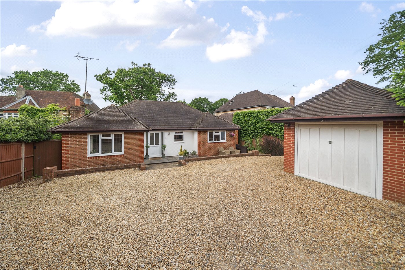 Rosemary Lane, Rowledge, Farnham, Surrey, GU10