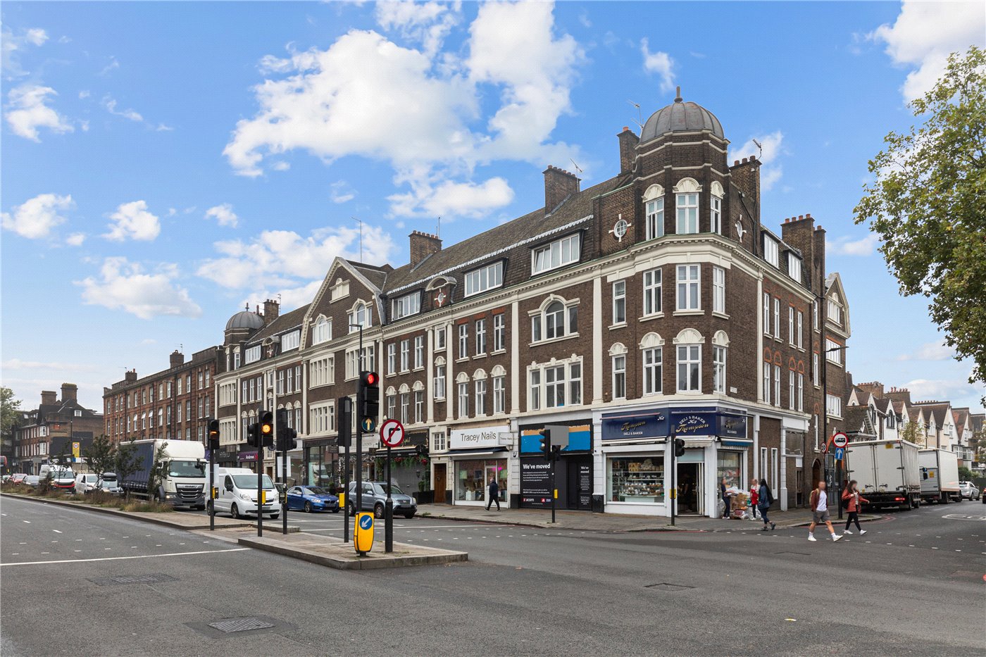 Streatham High Road, London, SW16