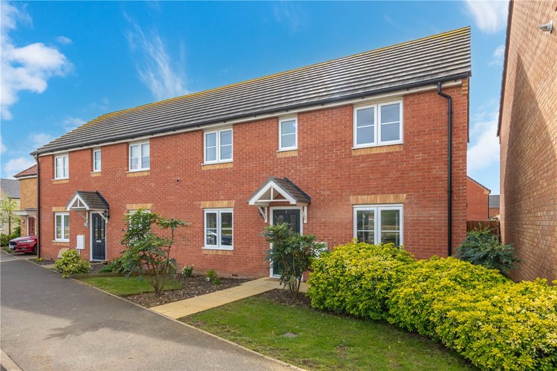 Falcon Way, Bourne, Lincolnshire, PE10