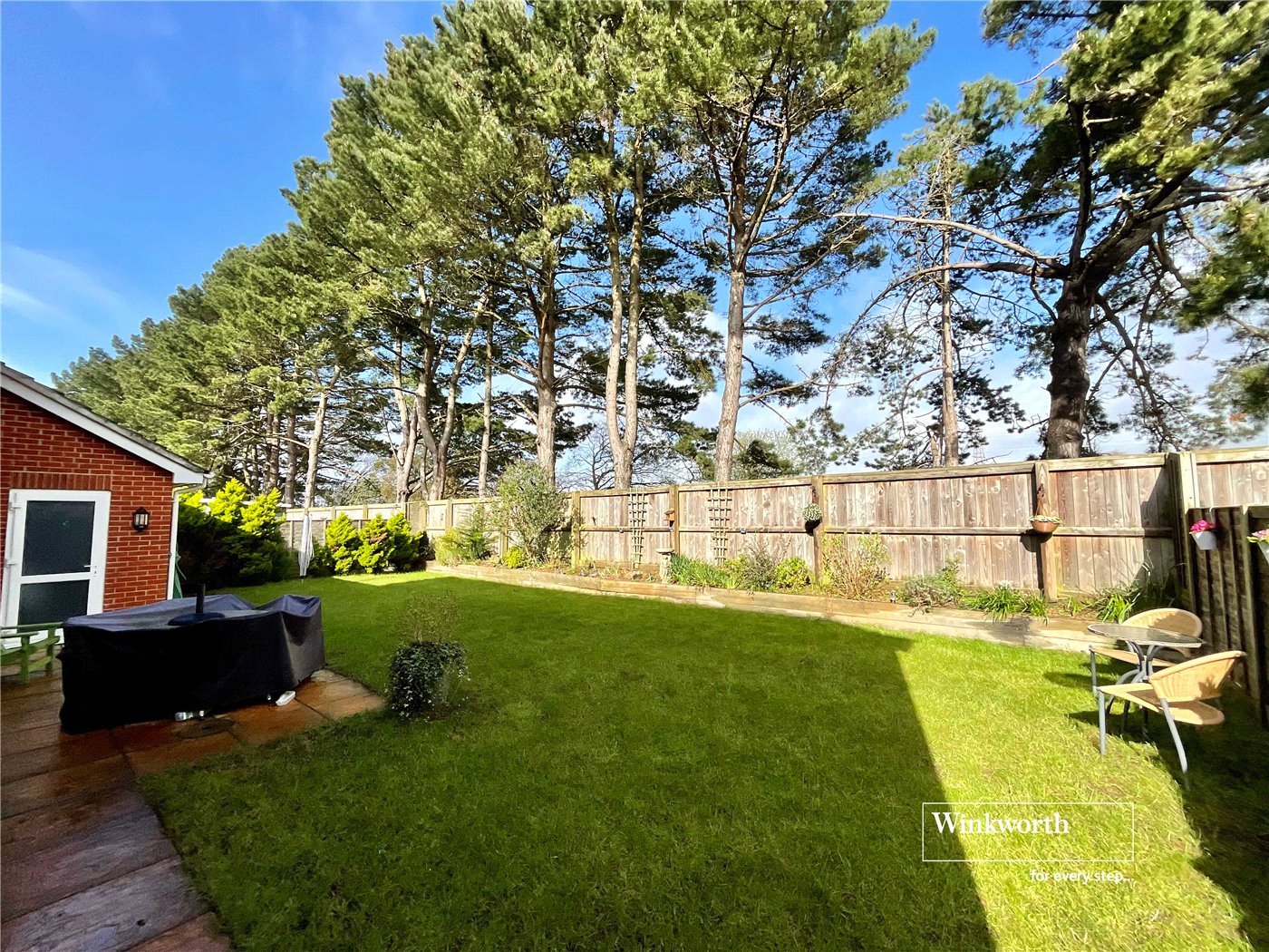 Larkspur Close, Hoburne Farm, Highcliffe-On-Sea, Dorset, BH23