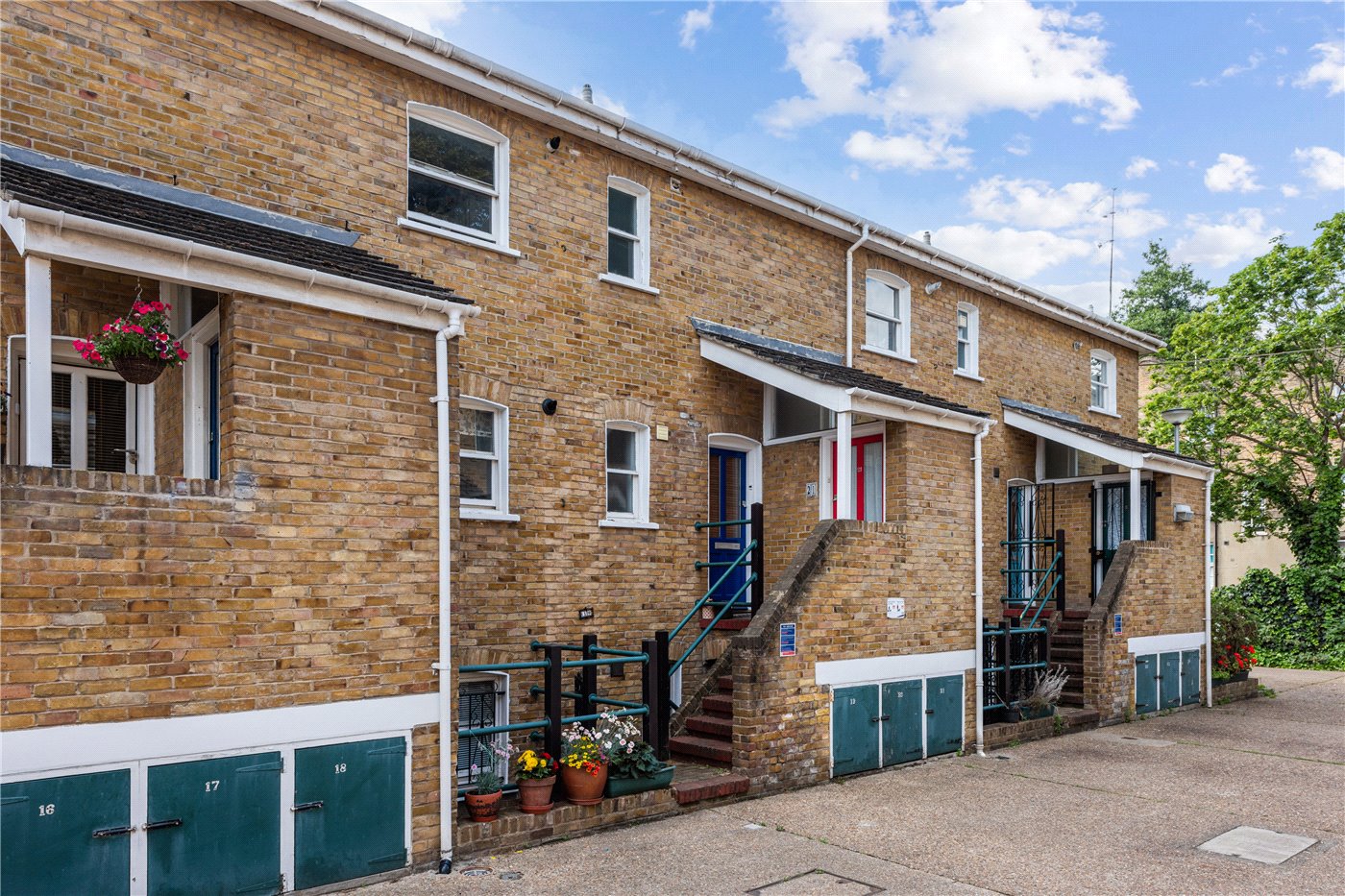 1 bedroom property for sale in Hullbridge Mews, London, N1 (Ref