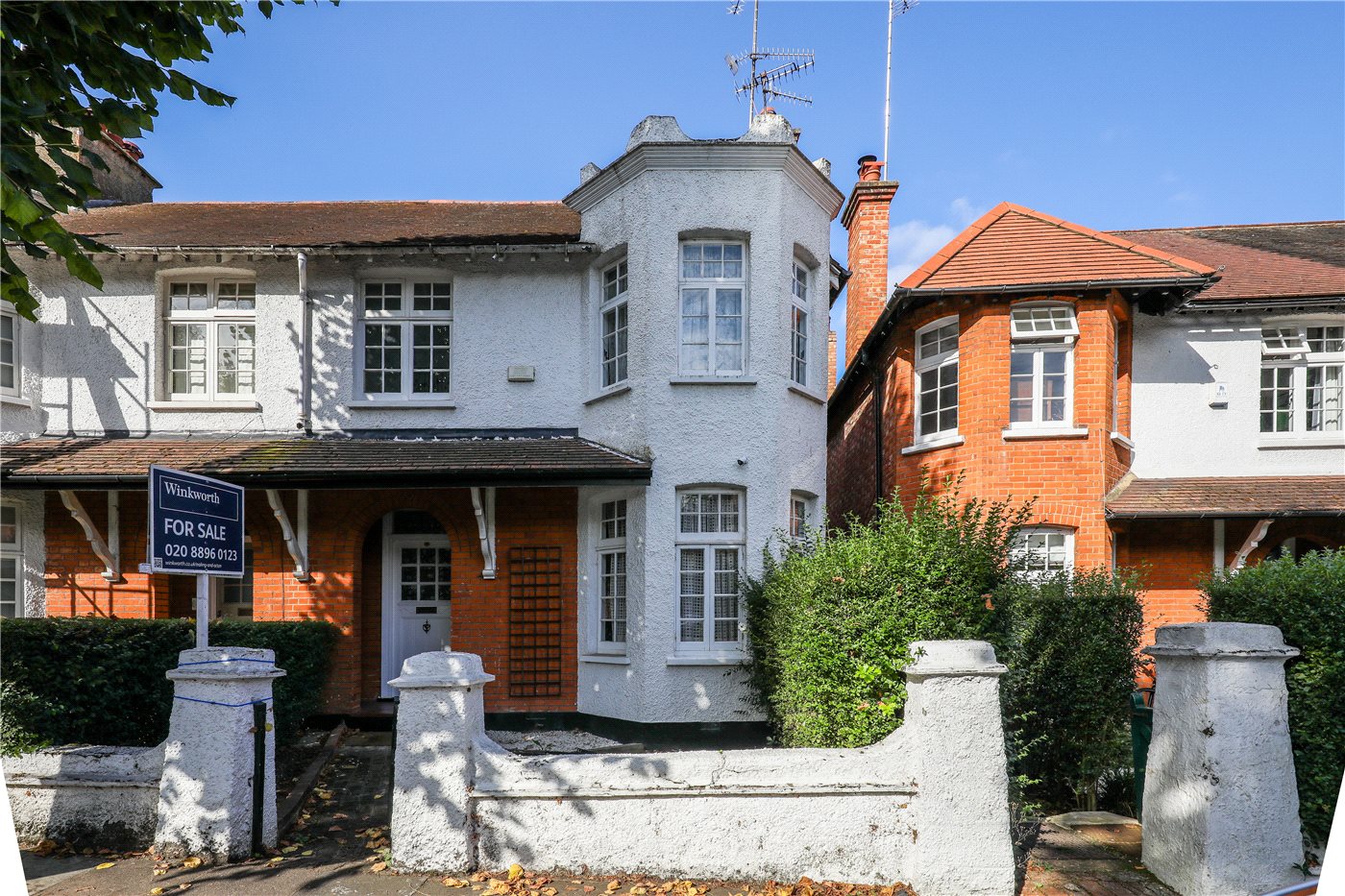 Winscombe Crescent, London, W5