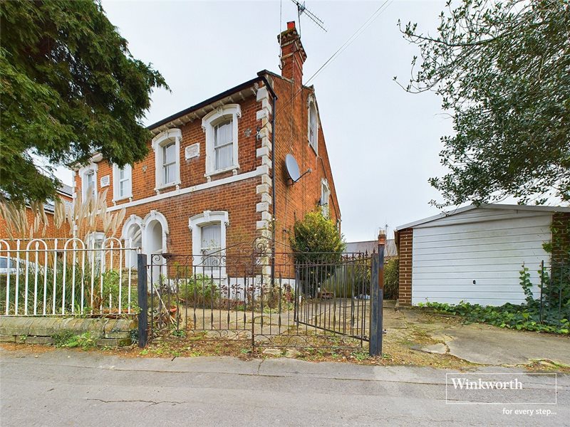 Carnarvon Road, Reading, Berkshire, RG1