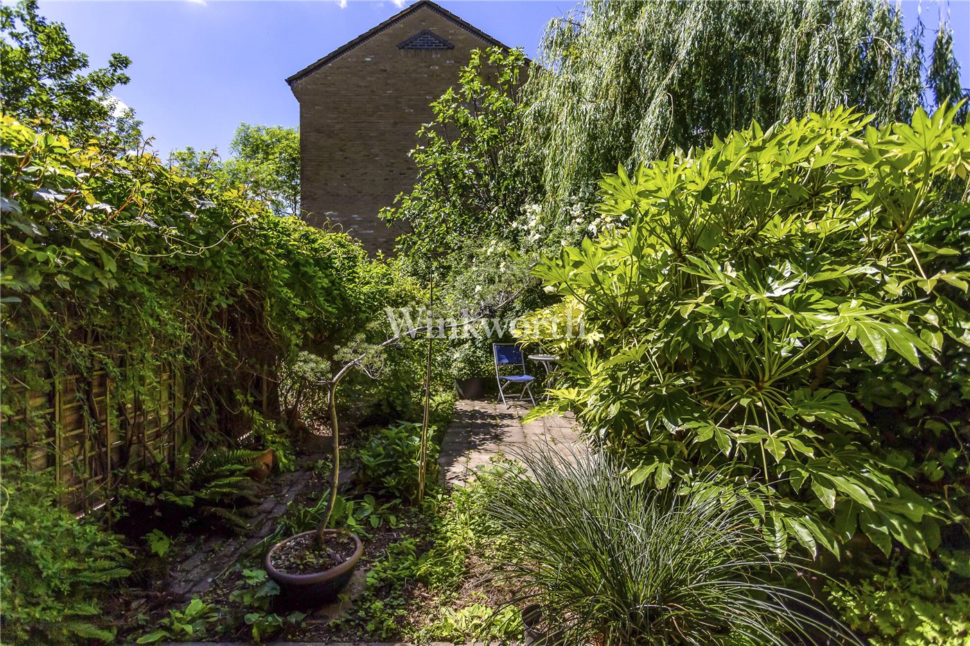 4 bedroom property for sale in Surrey Gardens, London, N4 - £600,000