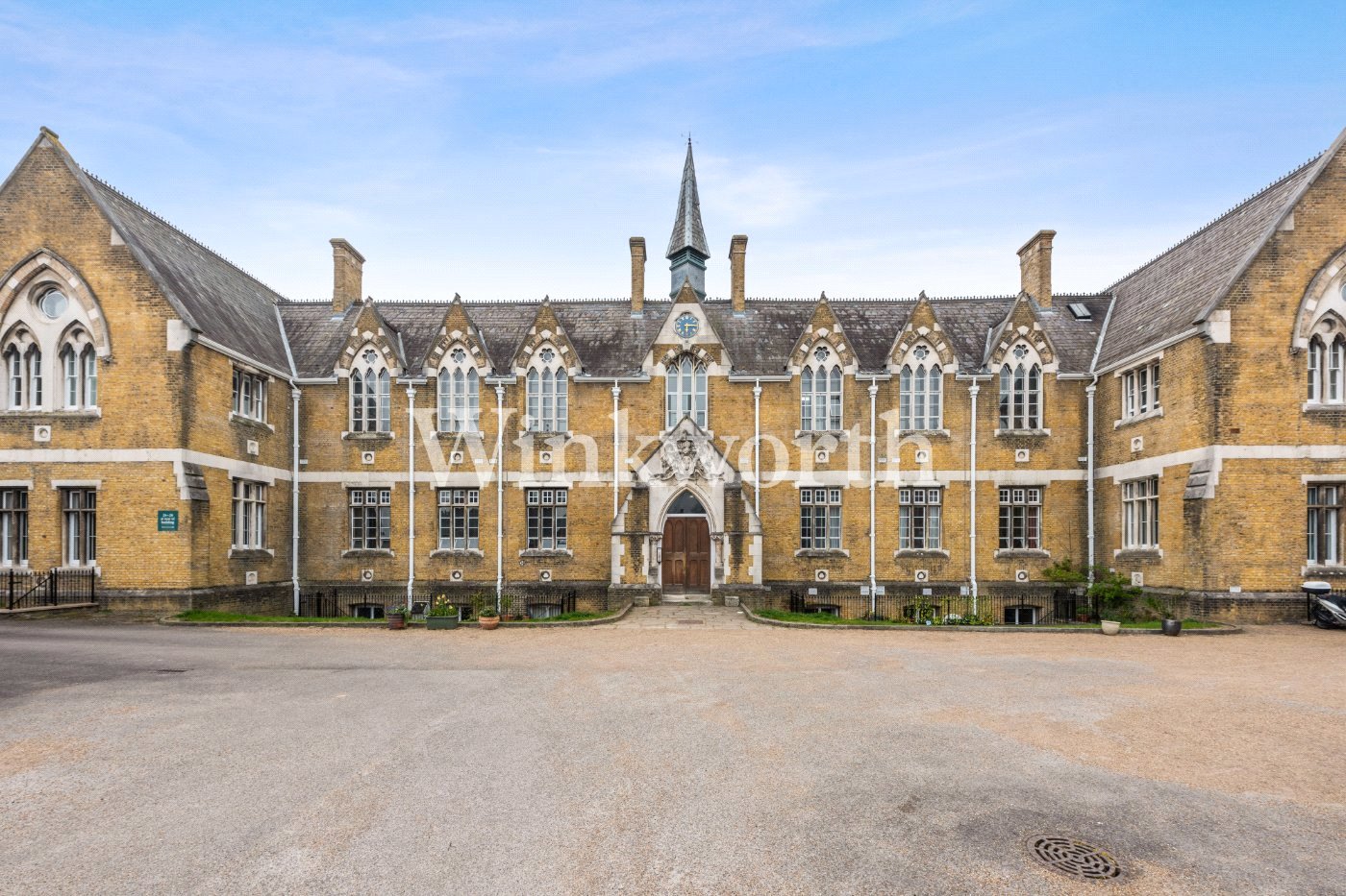 Old School Court, London, N17