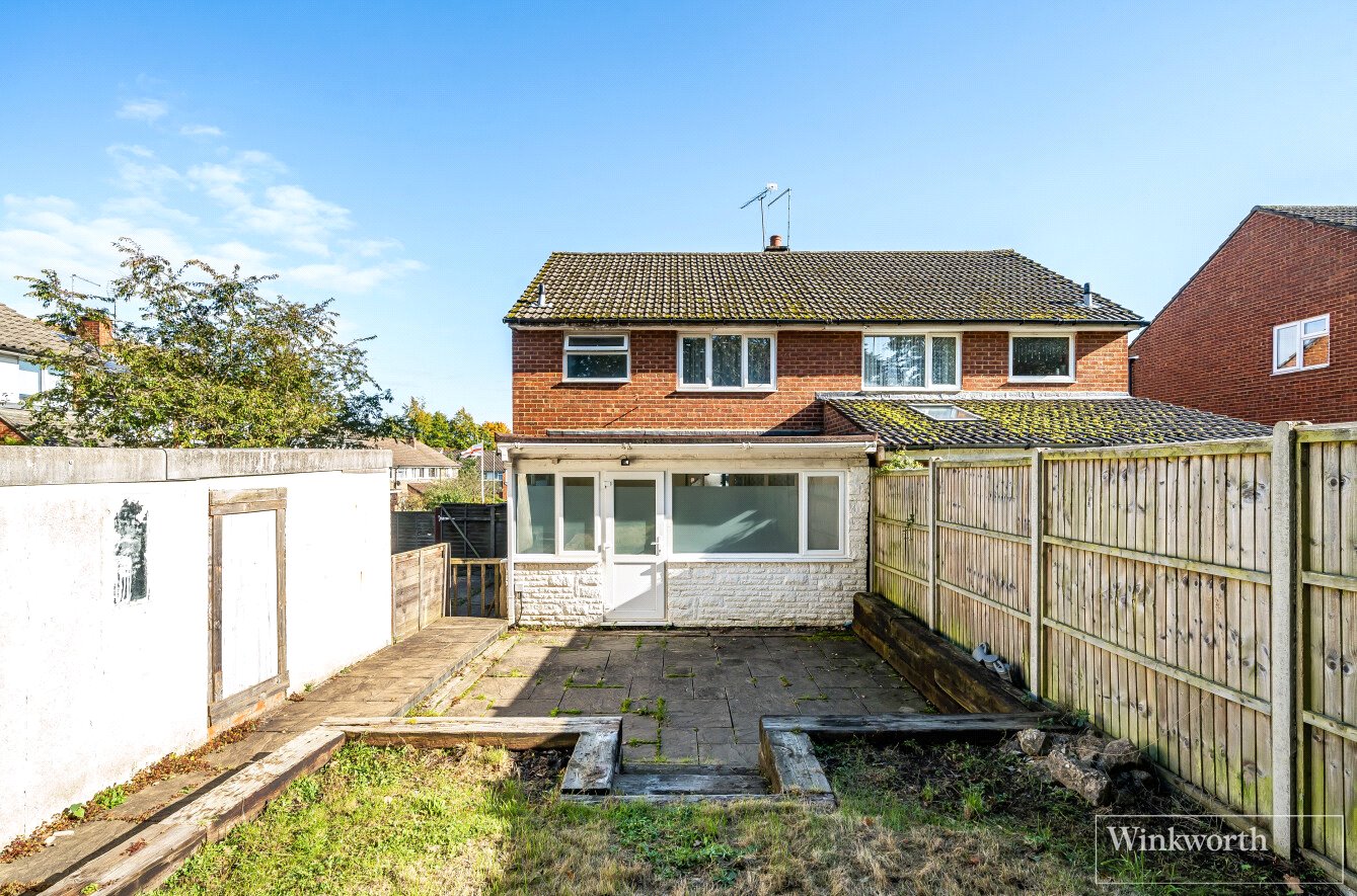 Gloucester Road, Bagshot, Surrey, GU19