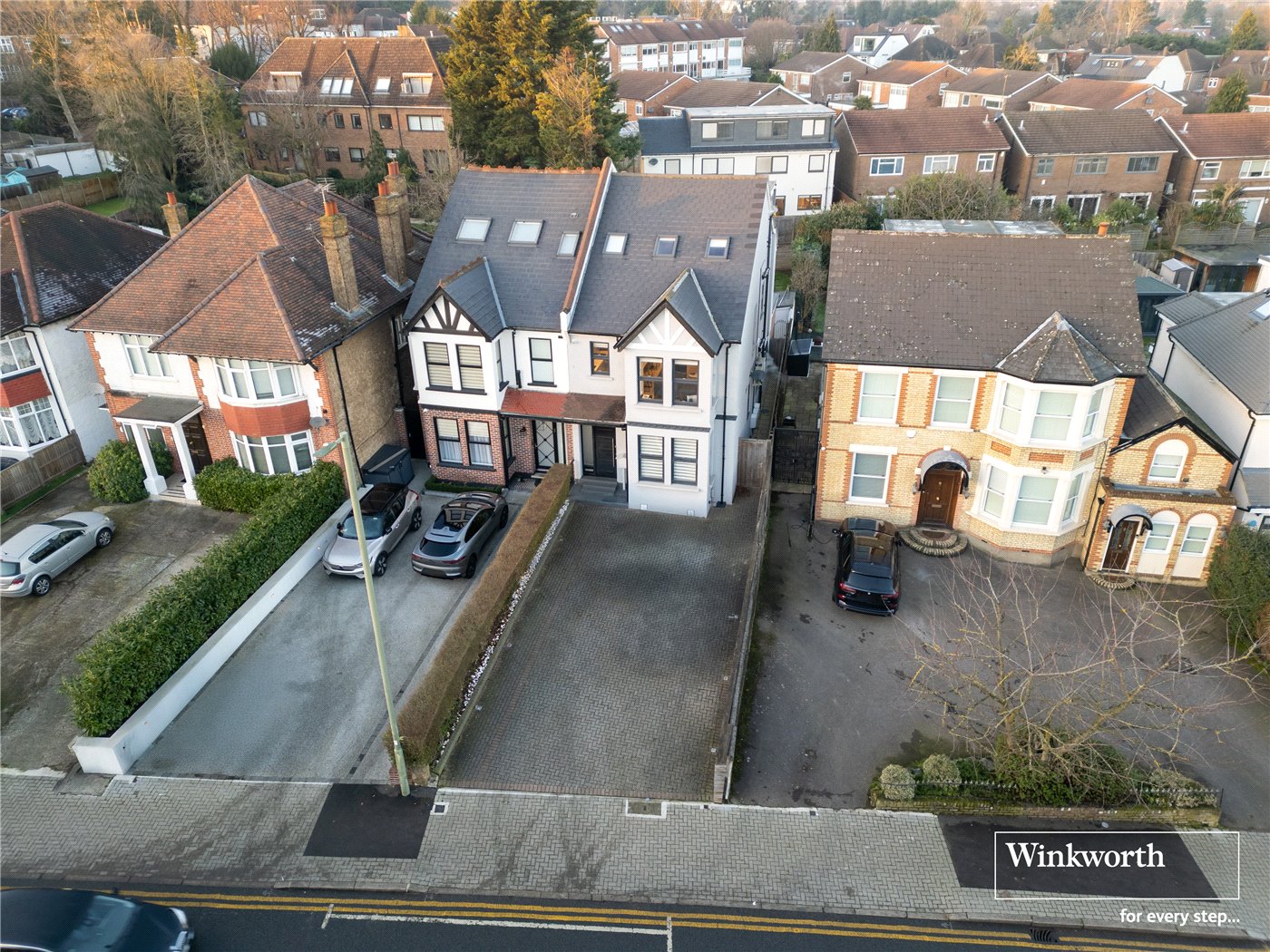 Finchley Lane, Hendon, London, NW4