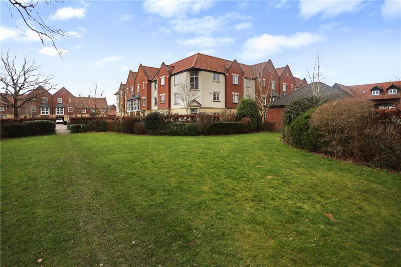 Hamilton Court, Trafalgar Square, Poringland, Norwich, NR14