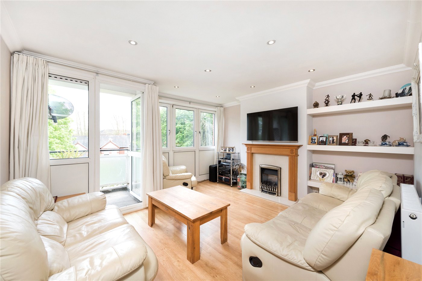 2 bedroom property for sale in Barringer Square, London, SW17 (Ref ...