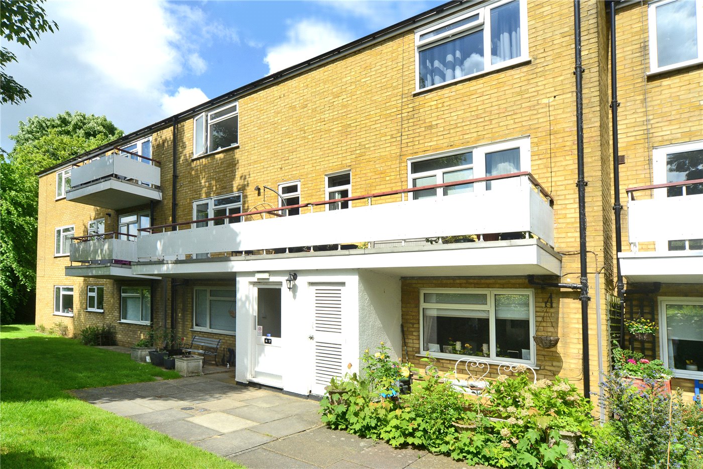 Woodmansterne Lane, Banstead, Surrey, SM7