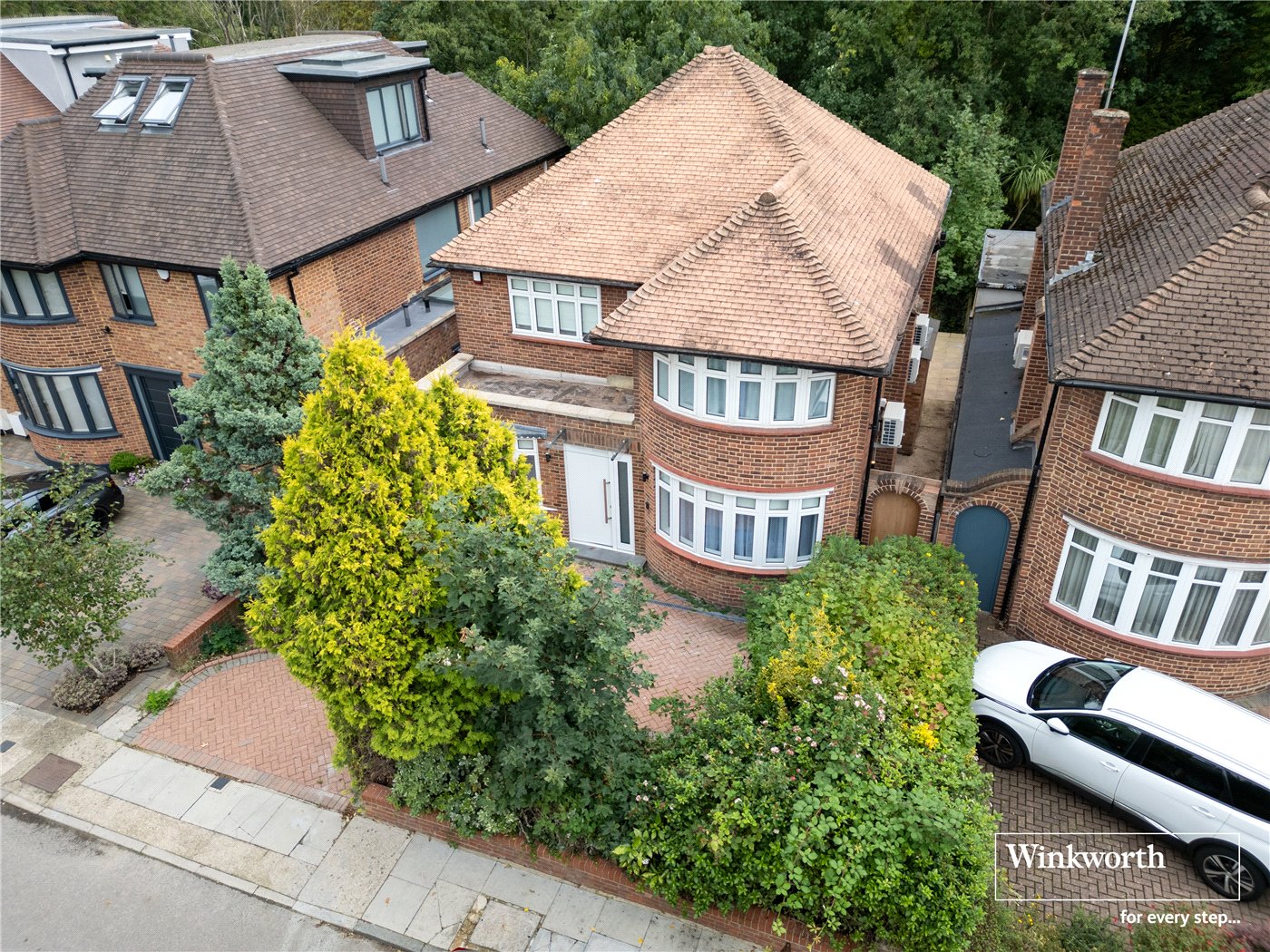 Danescroft Gardens, Hendon, NW4