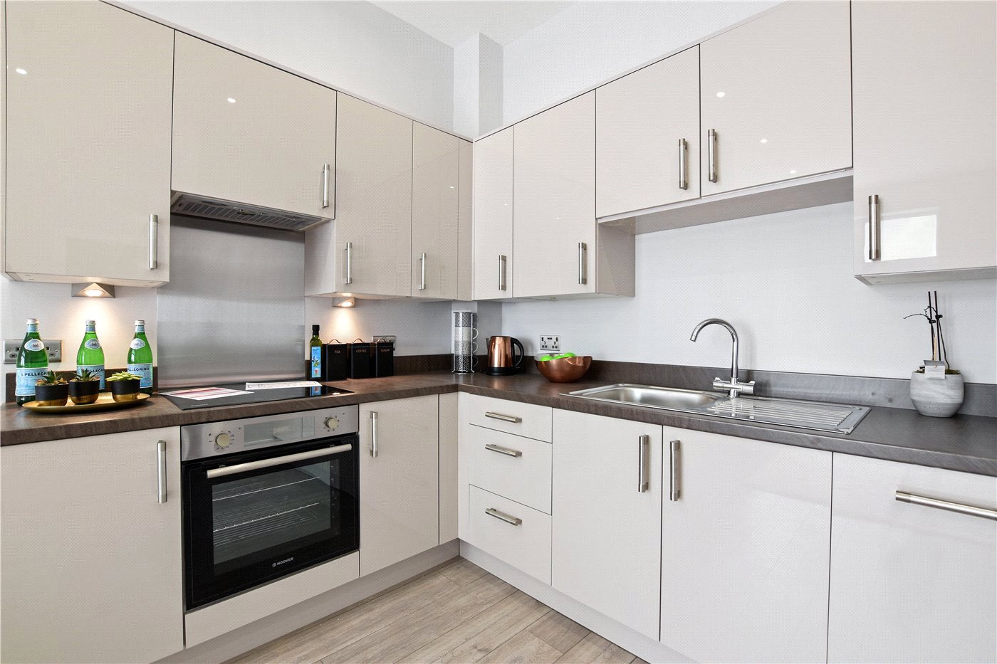 1 bedroom property for sale in The Avenue, 47 Victoria Avenue, Southend ...