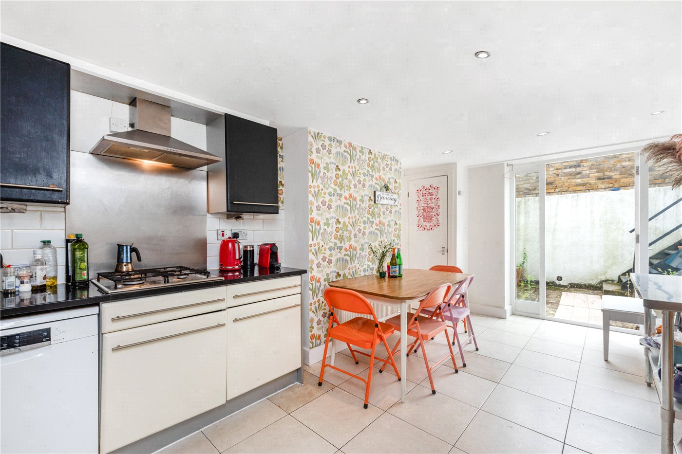 Flat B, 50-52 De Beauvoir Road, London, N1