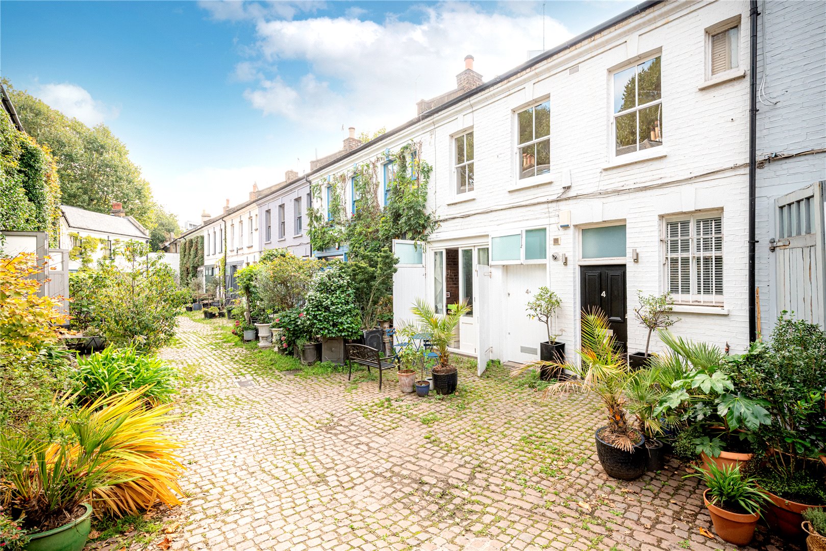 Scampston Mews, London, W10