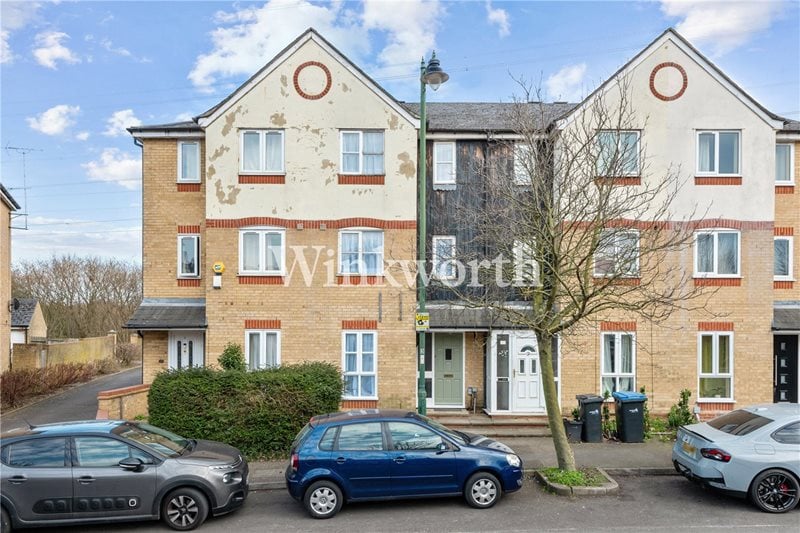 Metford Crescent, Enfield, EN3