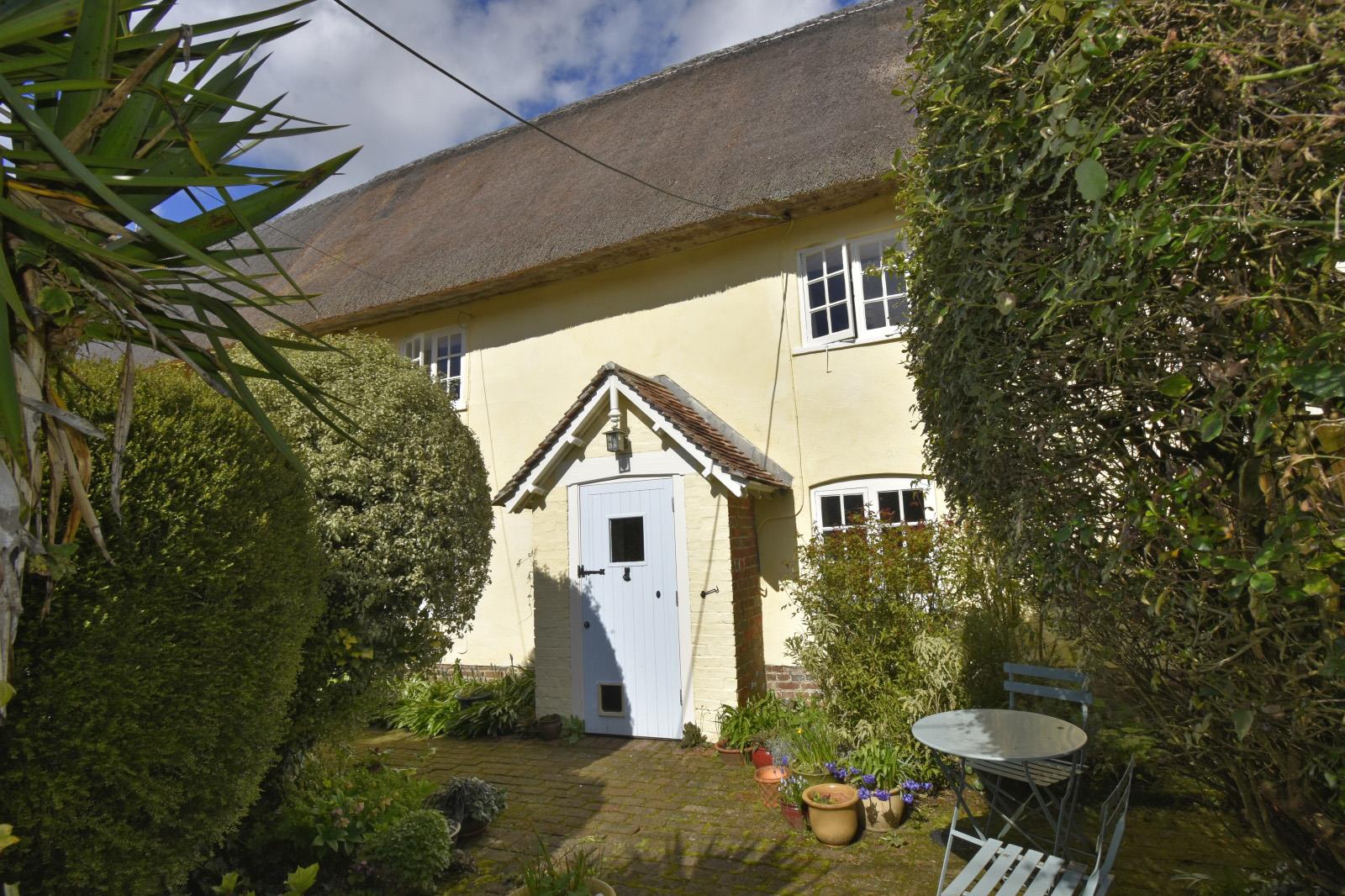 Manswood, Witchampton, Wimborne, Dorset, BH21 2 bedroom house in Witchampton